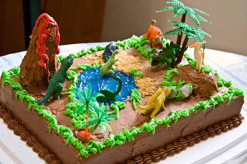 dinosaur-birthday-cake